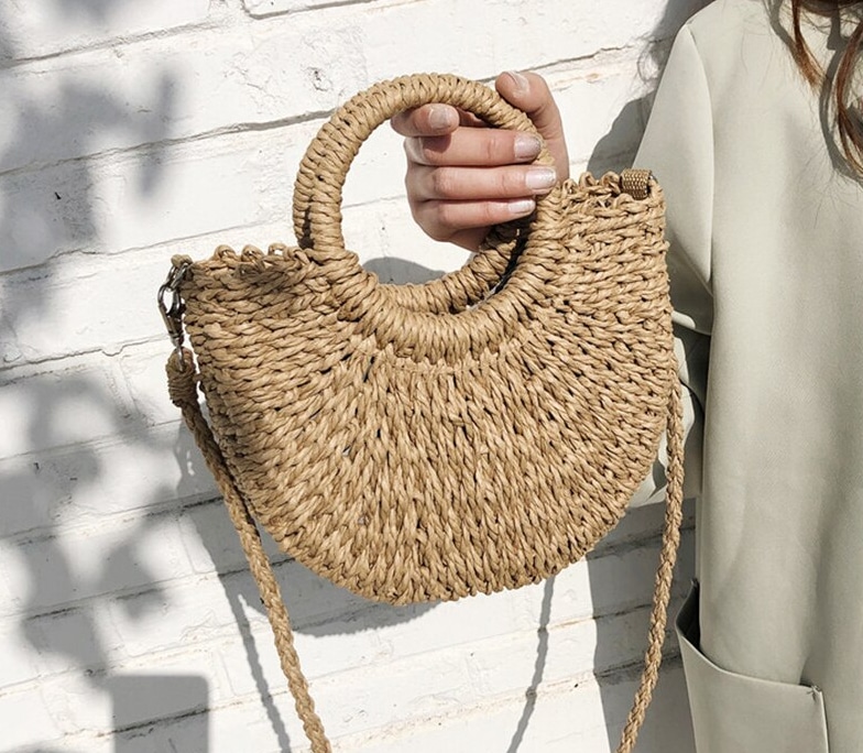 Tendance Estivale : Adoptez le Charme du Sac à Main en Osier