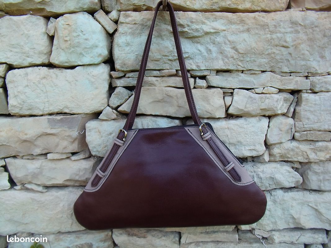 Sac à Main en Cuir en Solde : Élégance à Prix Réduit