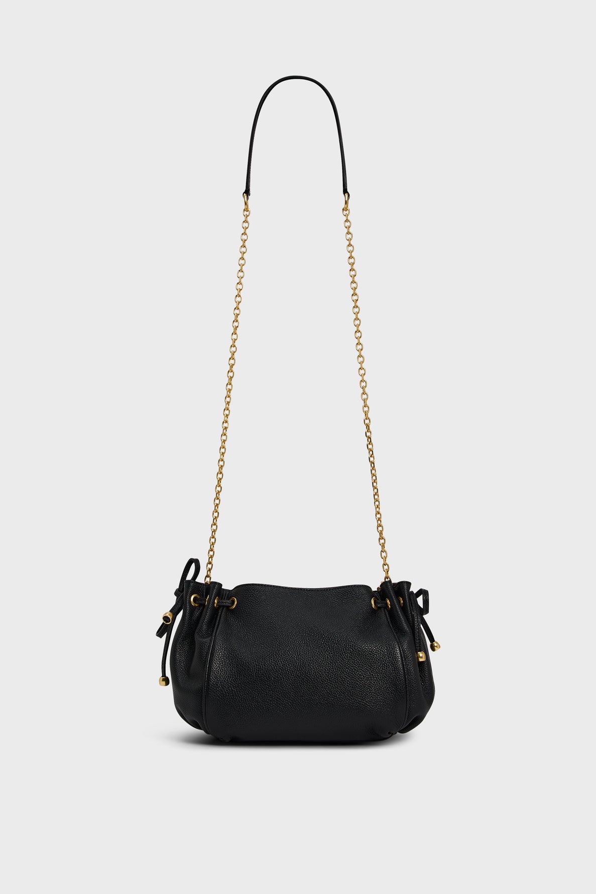 Le Charme Intemporel du Petit Sac à Main Noir
