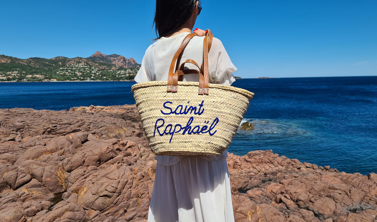 Le sac en osier : l&rsquo;accessoire indispensable de la femme moderne