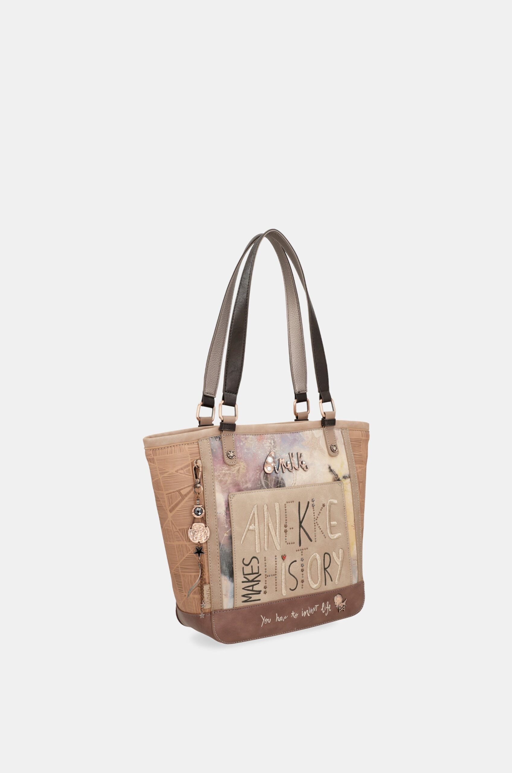 Sac femme grand format : comment choisir le modèle idéal pour le quotidien